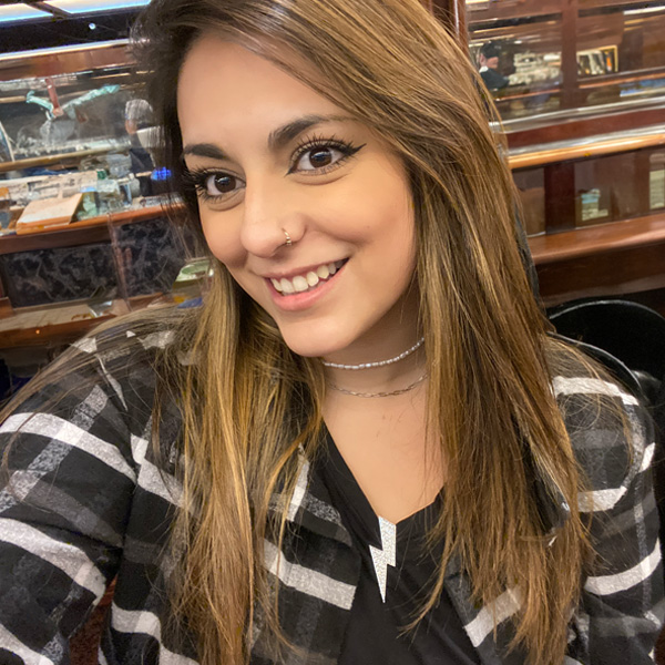 MIRIAN HOYOS