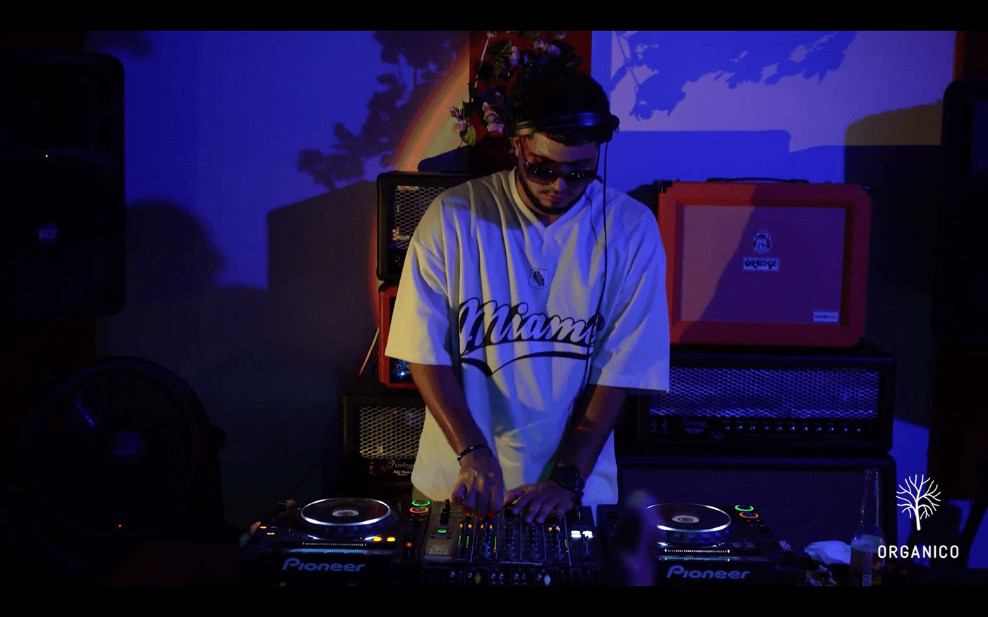 DJ Sessions - Iluminación y Ambiente 03