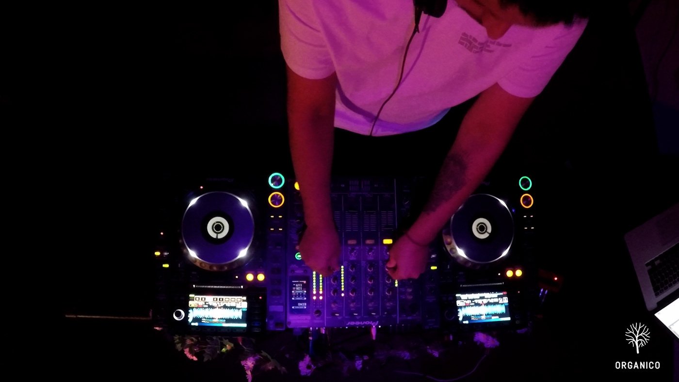 DJ Sessions - Plano Detalle y Equipamiento 11