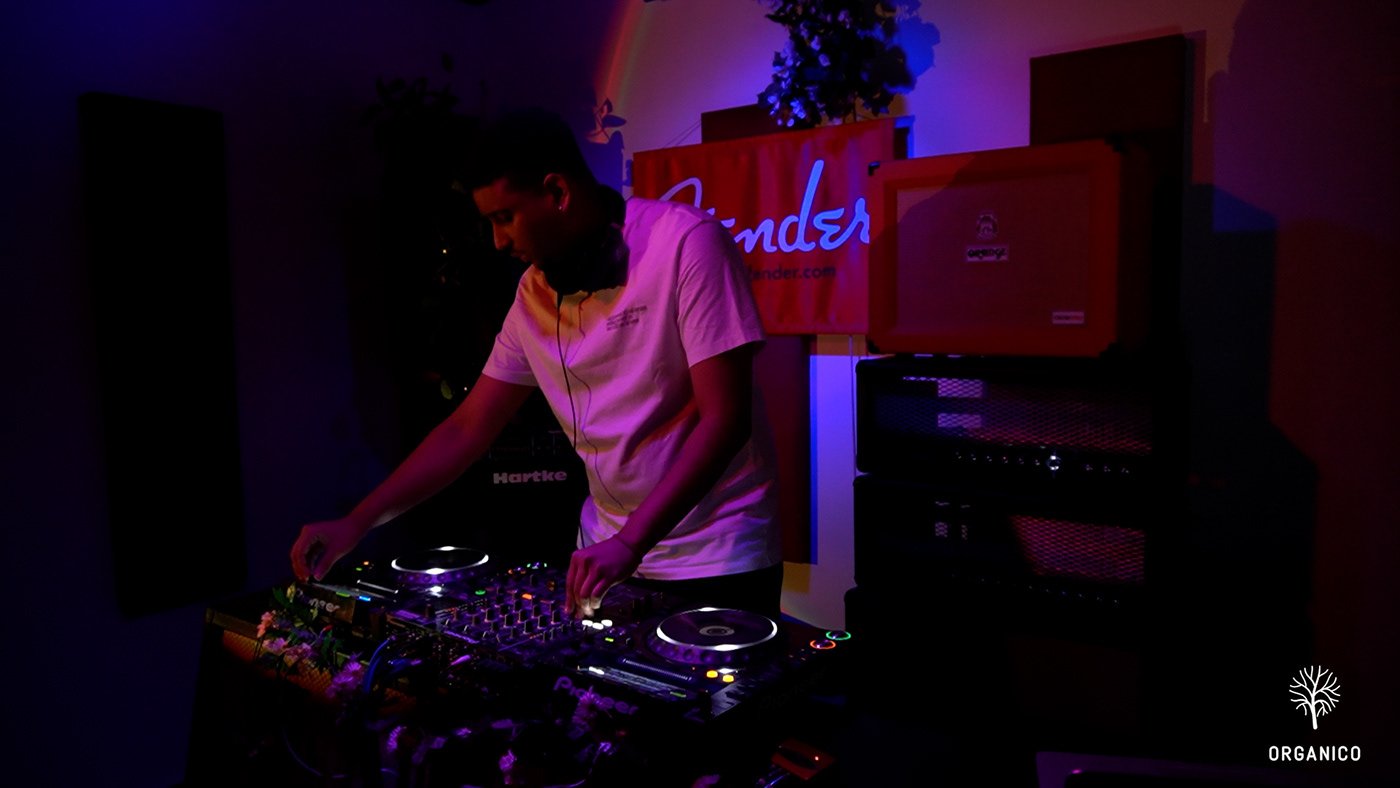 DJ Sessions - Plano Detalle y Equipamiento 12